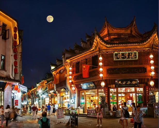 徽州风物推荐第八期:活动着的清明上河图,安徽十佳夜游街区:屯溪老街